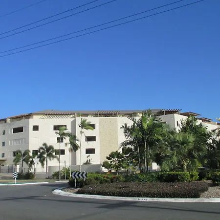 Edge Apartments Cairns-3